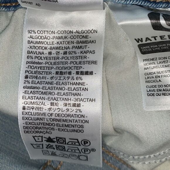 Levis 711 The Skinny Faded Blue Mid Rise Jeans | Size 6 - Picture 10 of 10